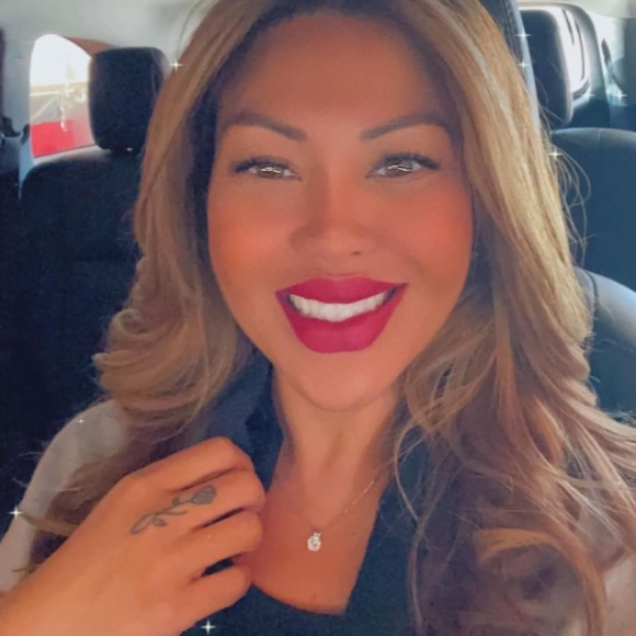 Meet your Posher, Emmie - Picture 1 of 14